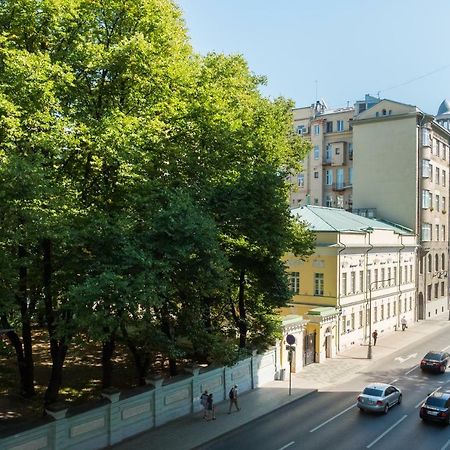 Guest House On Znamenka 13 Москва Екстер'єр фото